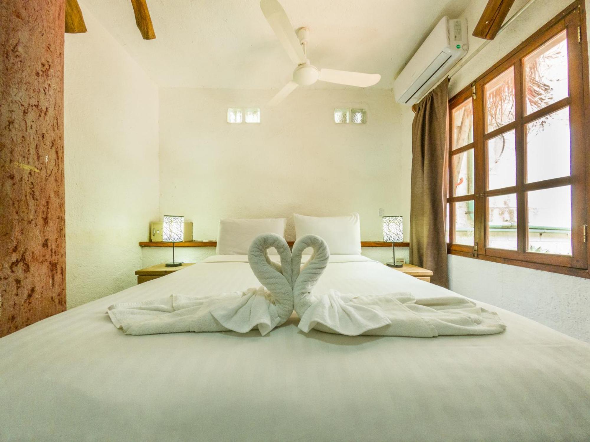 Casaejido Bed & Breakfast Playa del Carmen Exterior photo